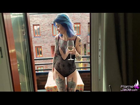 ❤️ زبردست ڇوڪري گلپ سان چوسندي ۽ کليل آسمان هيٺ جوش سان چوسندي ☑ معياري فحش